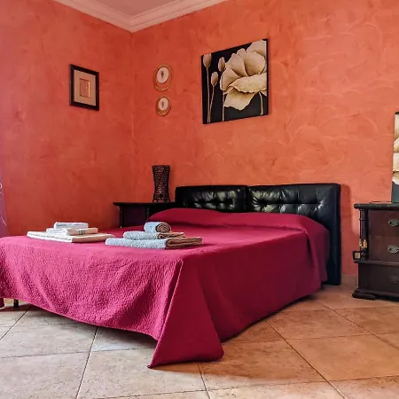 A Casa Di Angela Couette-café Trapani